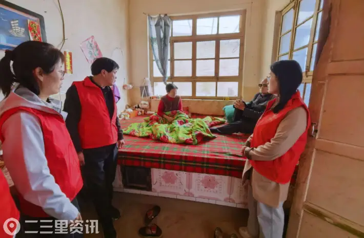 陕西移动旬邑分公司走进帮扶村慰问老人用心级服务托起幸福“夕阳红”