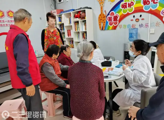 秦都区渭滨街道：便民义诊进社区 民生关怀暖人心