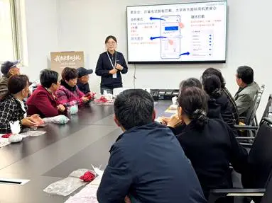 爱在金秋，情暖重阳  华为学堂“我教长辈用手机”活动走进延安大学
