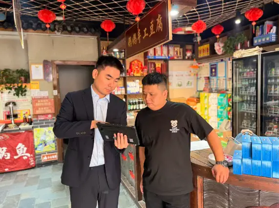 城固联社精准赋能小微主体 小店升级跑出加速度