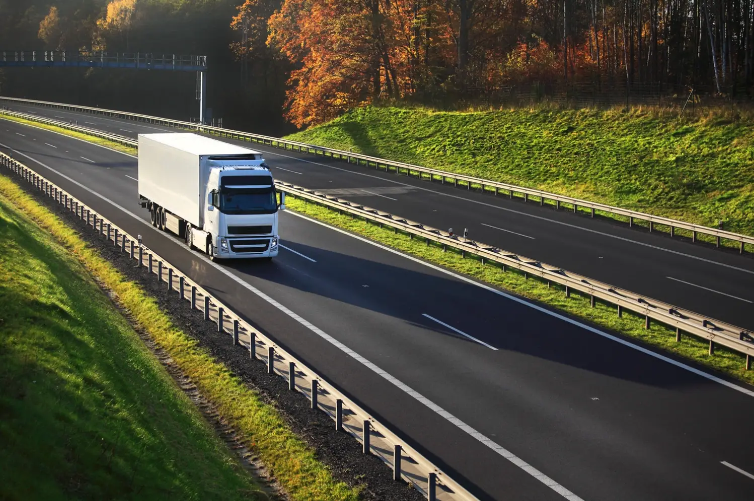 西北地区首条十车道高速公路改扩建项目开工