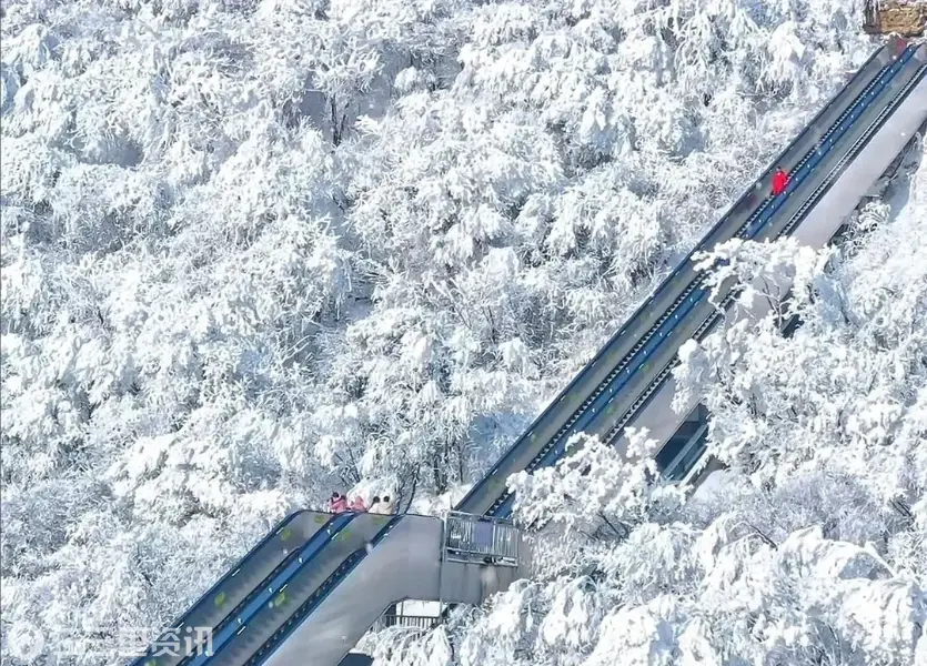 游客量已达红色预警值，汉中龙头山景区今天（11月18日）限流