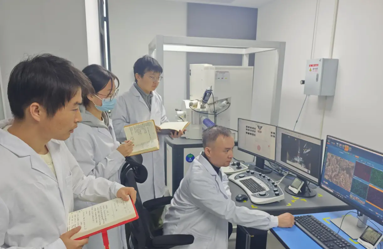 榆林新材料集团以“支部克难+党员创新”点燃高质量发展引擎