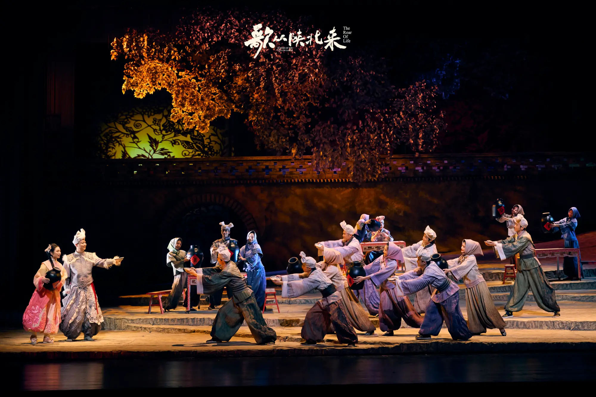 黄土长歌荡气回肠！陕北民歌剧《歌从陕北来》榆林首演惊艳全场