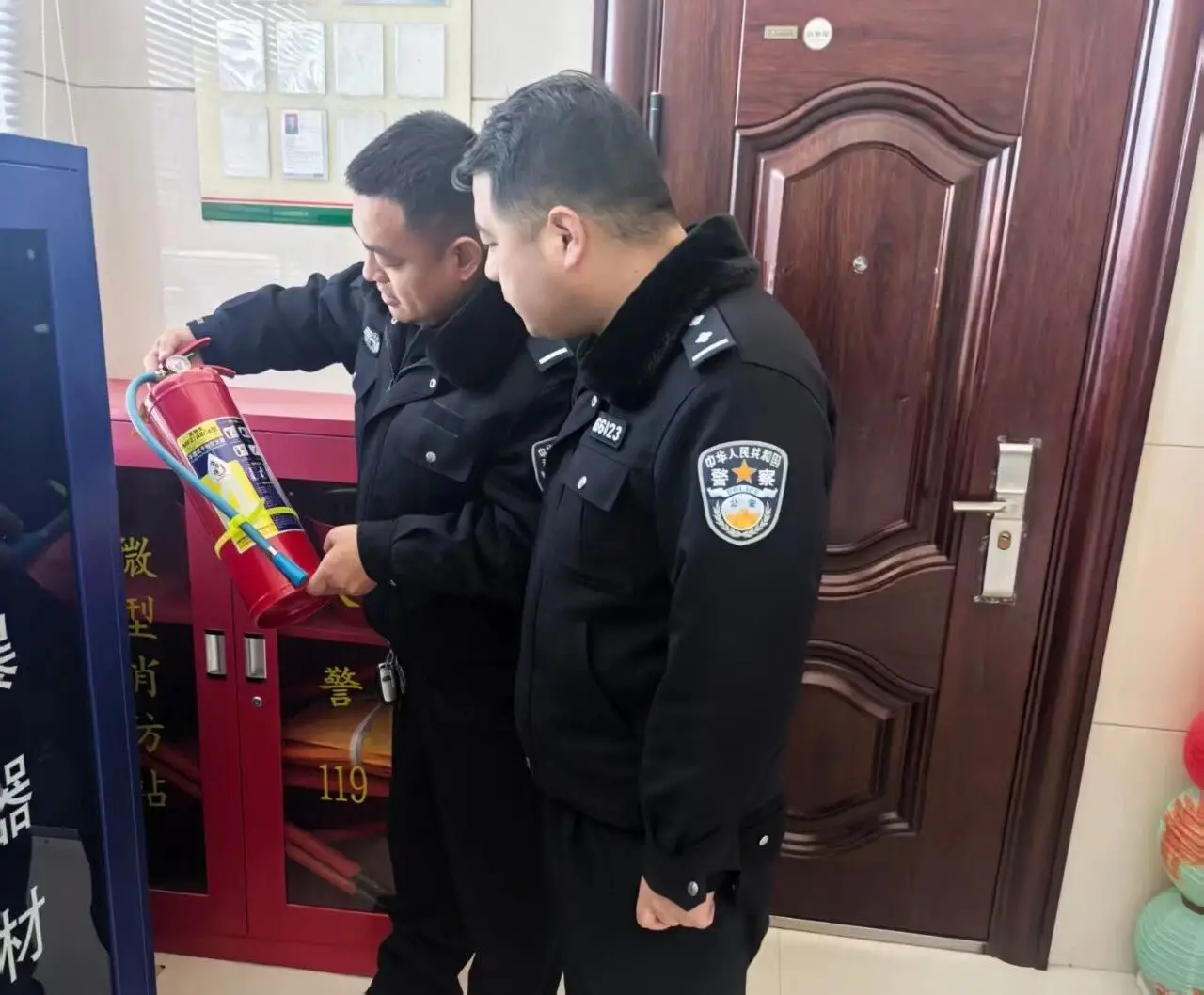 三大行动丨米脂县公安局沙家店派出所开展“九小场所”安全检查行动