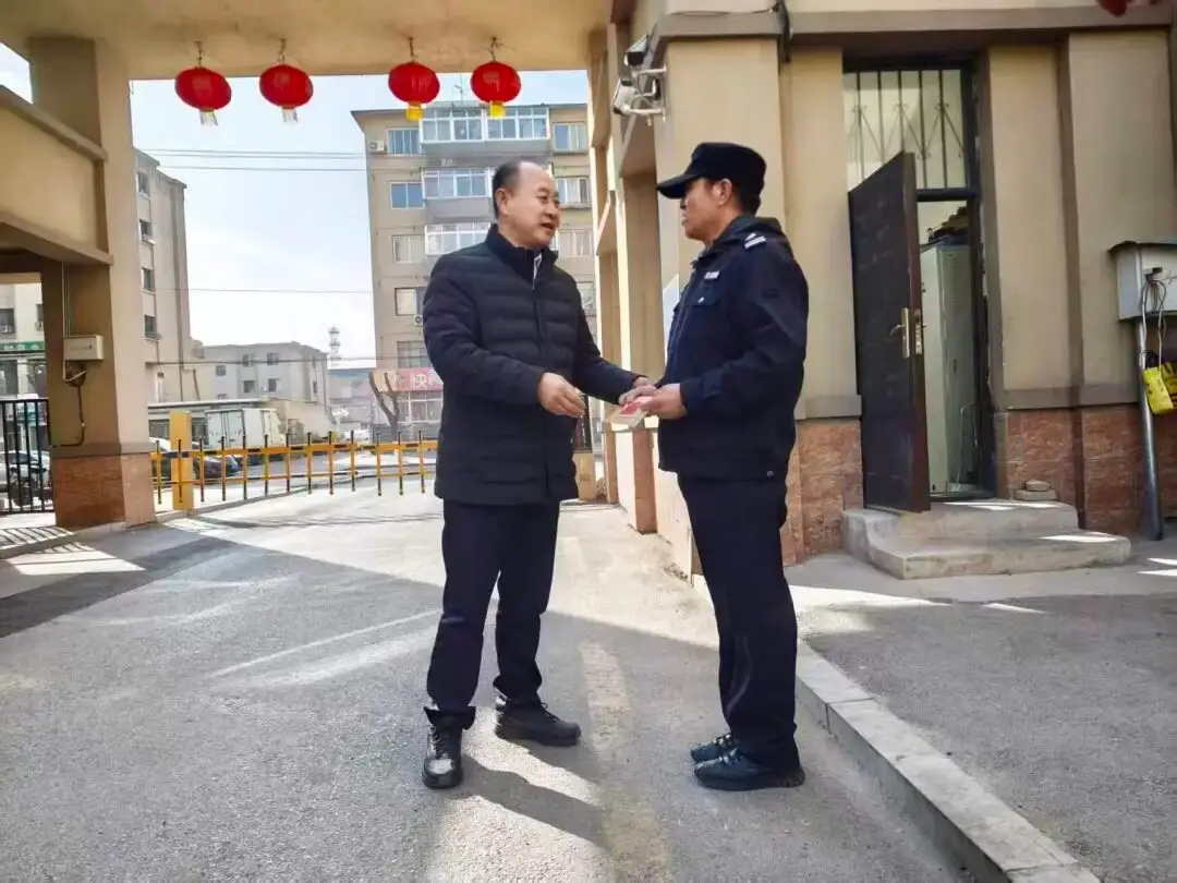 情暖新春 心系职工 朝阳环境集团开展春节前走访慰问活动