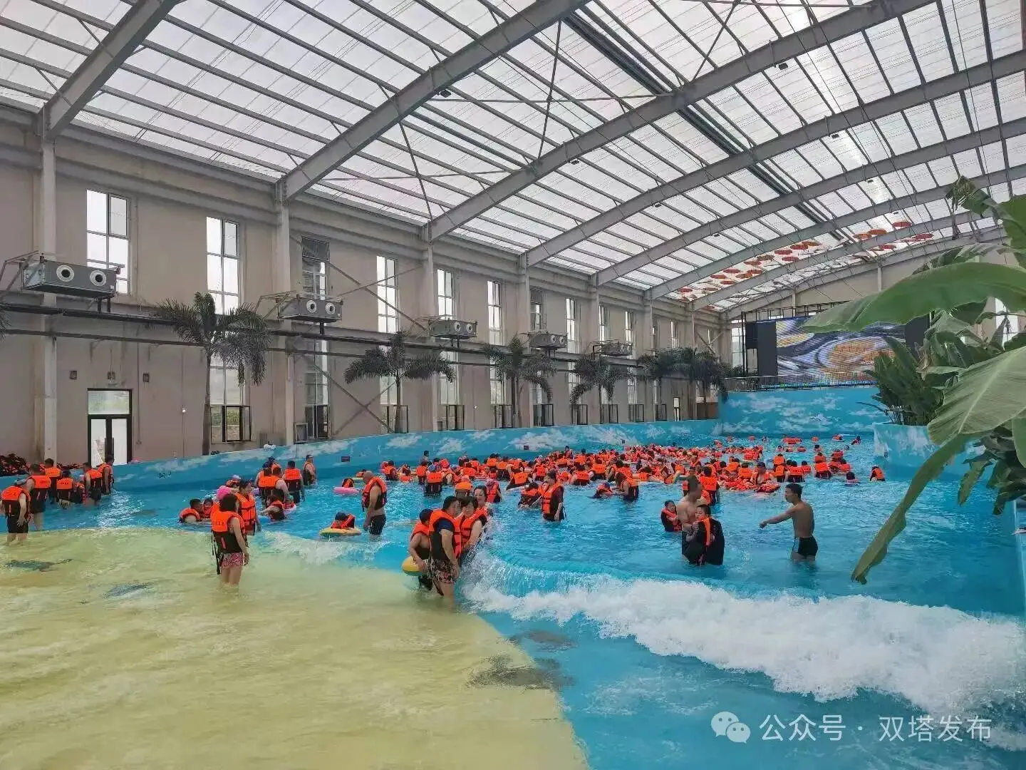 2026新春走基层 新春“泡汤”新风尚！朝阳龙腾温泉度假村春节“热”力全开