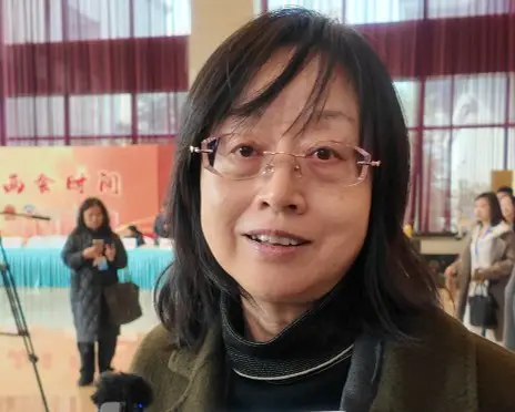 西安市人大常委会委员李美芳：构建家庭数字档案