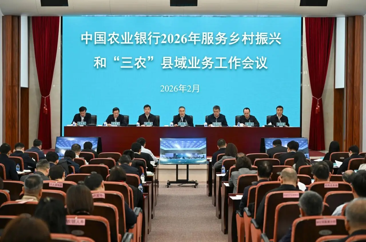 朝阳县重点工作推进会召开