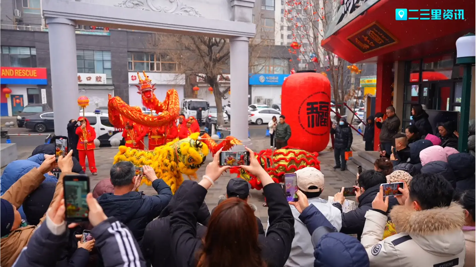 2026长春商埠地“福满商埠·元宵灯会”热闹上演