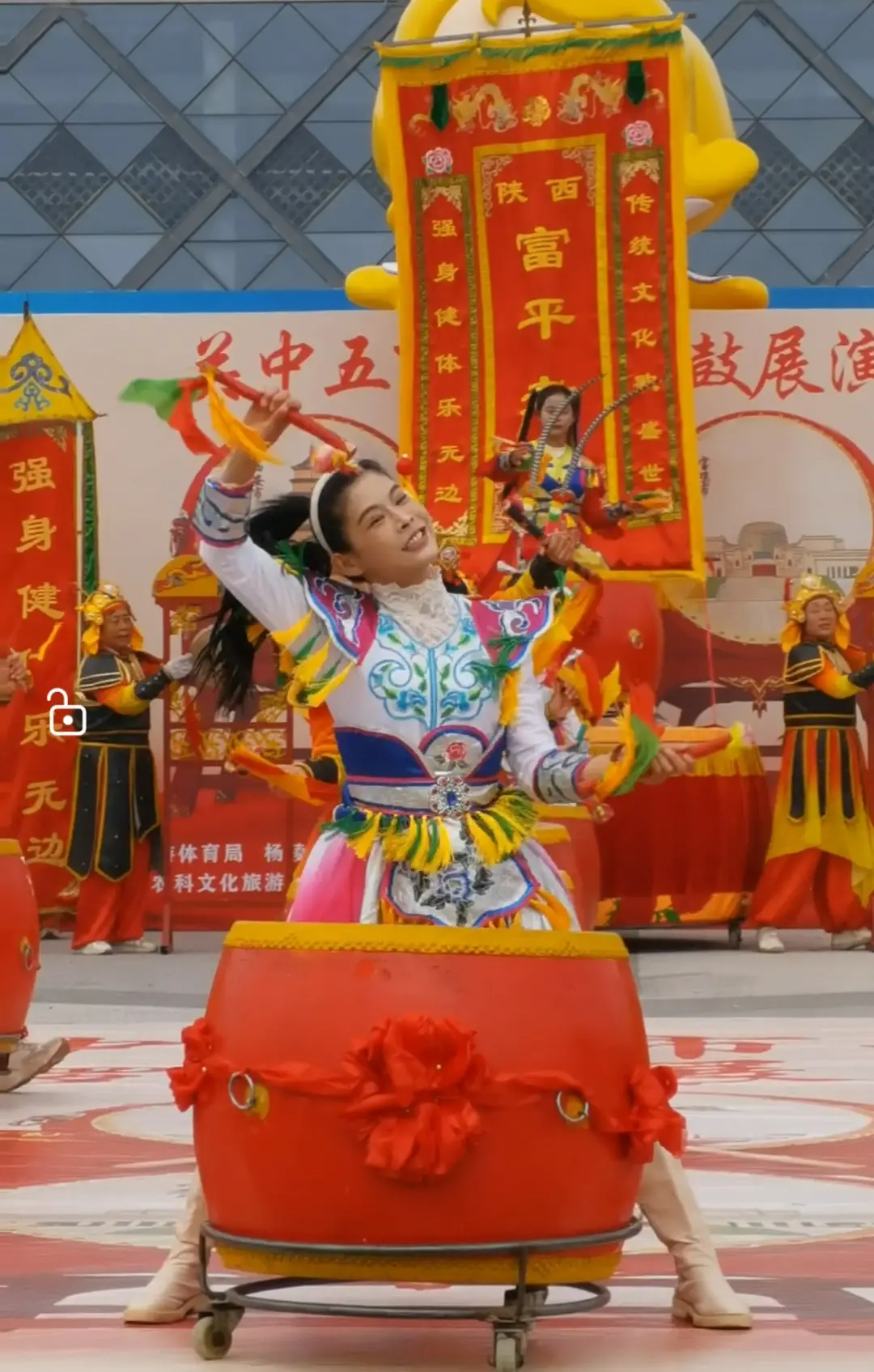 “鼓舞大关中 乐动农科城”关中五市一区锣鼓展演在杨凌燃情启幕