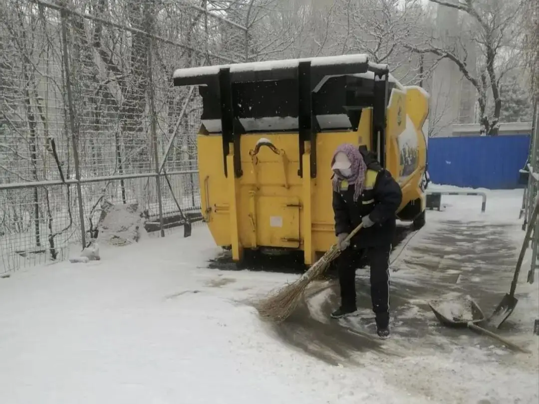 朝阳环境集团垃圾排放分公司严阵以待积极应对降雪天气