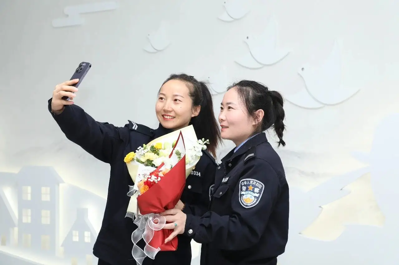 “三八”特辑 |我们的“三八”节，伴手礼 鲜花 还有开心