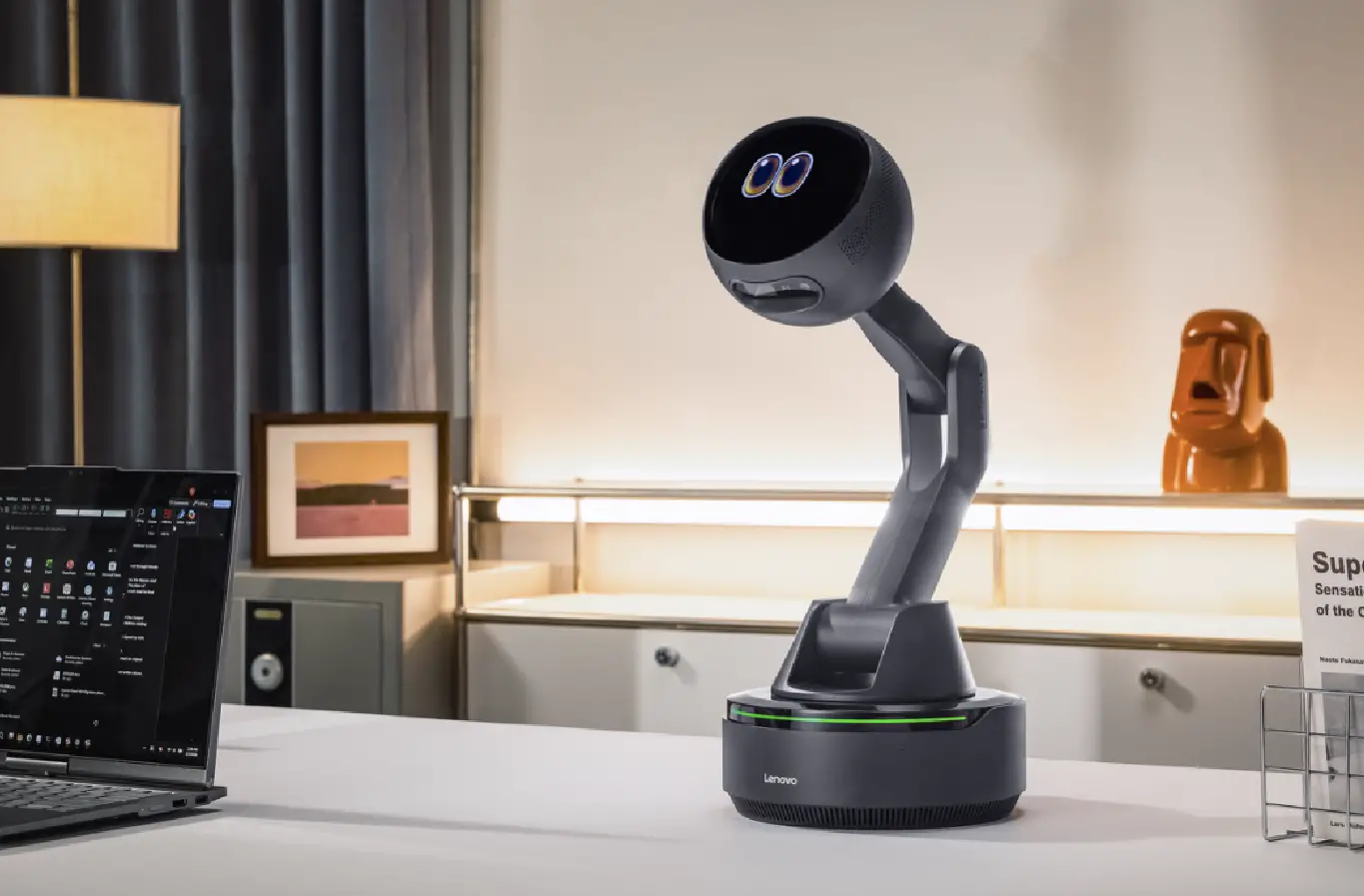 桌面机器人，不是萌系情绪助手，而是真正的“工作搭子”