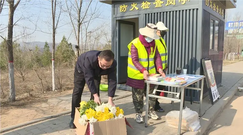 神木：严防死守护青山 文明祭扫过清明