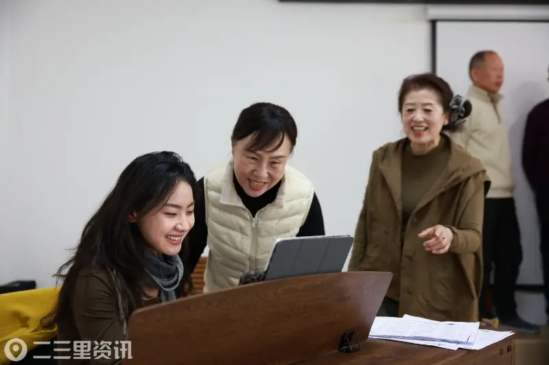 钢琴博士以“钢琴美育课”点亮社区文化之光  ——沈阳市文明办、沈阳市社科联文化艺术实践创新类课题走进富城社区新时代文明实践站