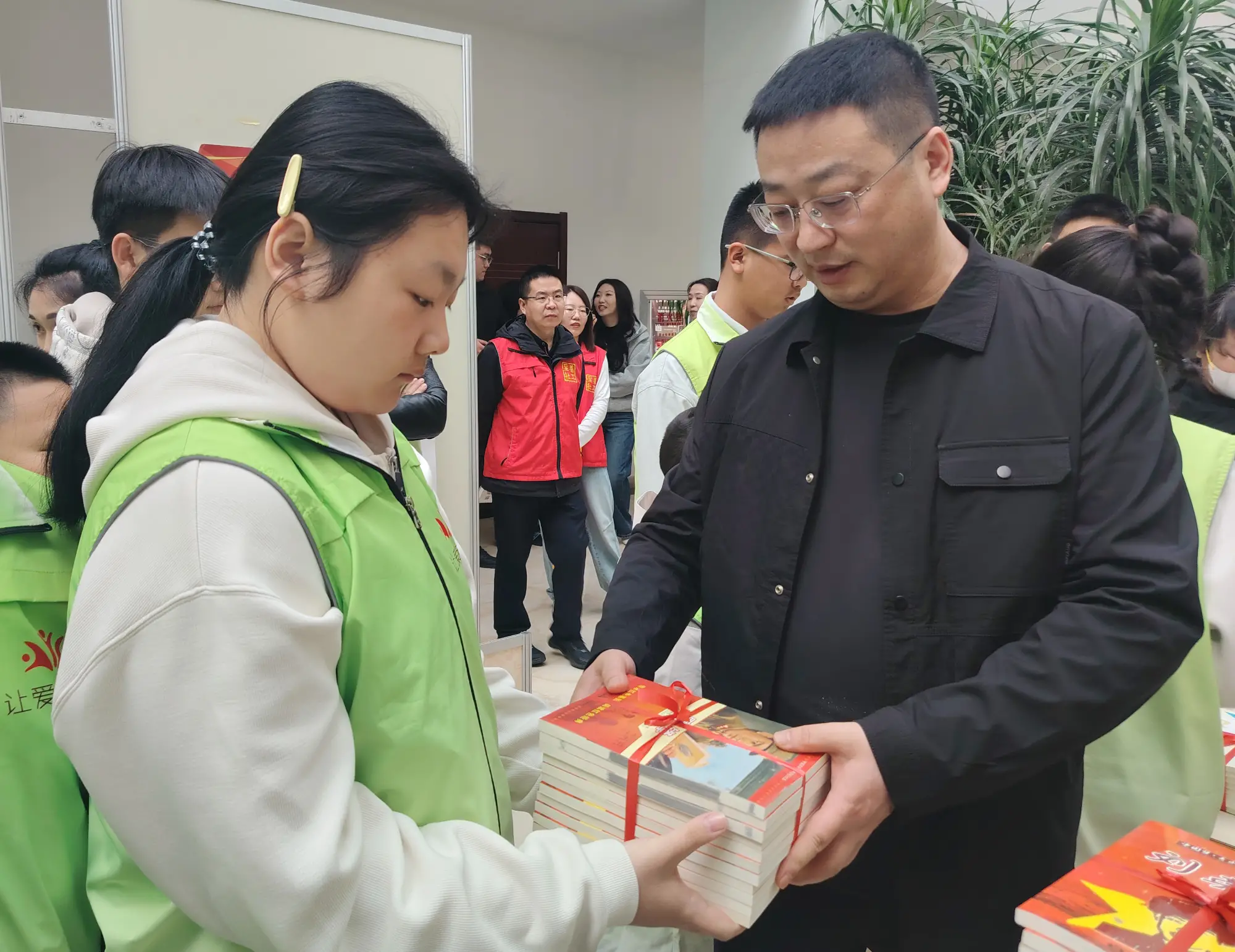 以志愿传书香以学史践初心  ——德惠市成功举办世界读书日志愿服务读书分享会