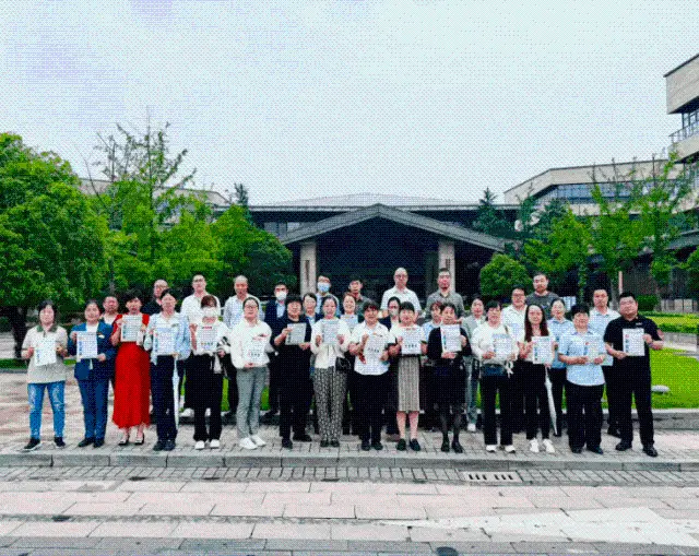 回收焕新生，分类新时尚——曲江新区多管齐下推进全国生活垃圾分类宣传周