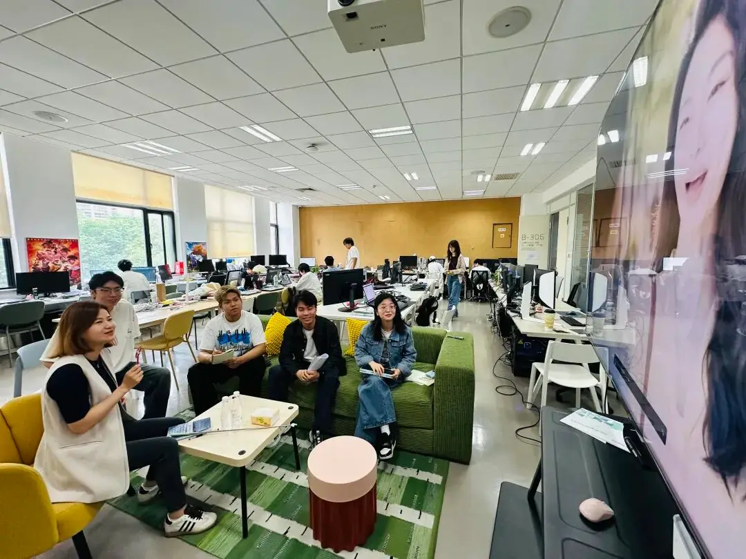 AI时代文科人才培养，西安欧亚学院给出另一种答案 ——不回避技术，不丢弃人文，让文科生成为AI的“驾驭者”
