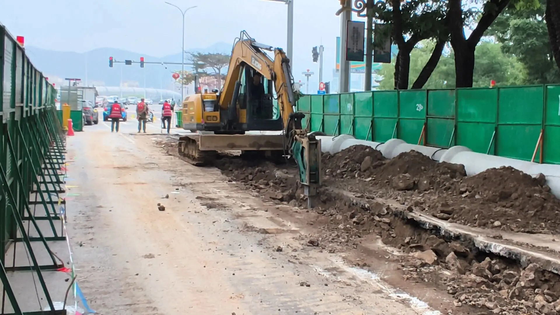 朝阳环境集团燕都市政工程有限公司 地下“血管”做搭桥，九条道路将告别“肠梗阻”