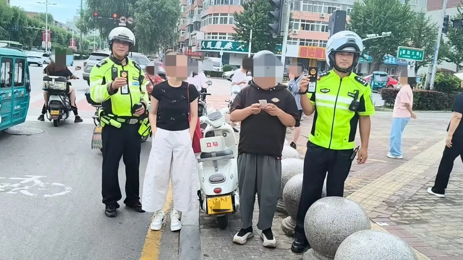 五严禁五严管五必须︱朝阳交警重拳整治机动车违法违规上路乱象