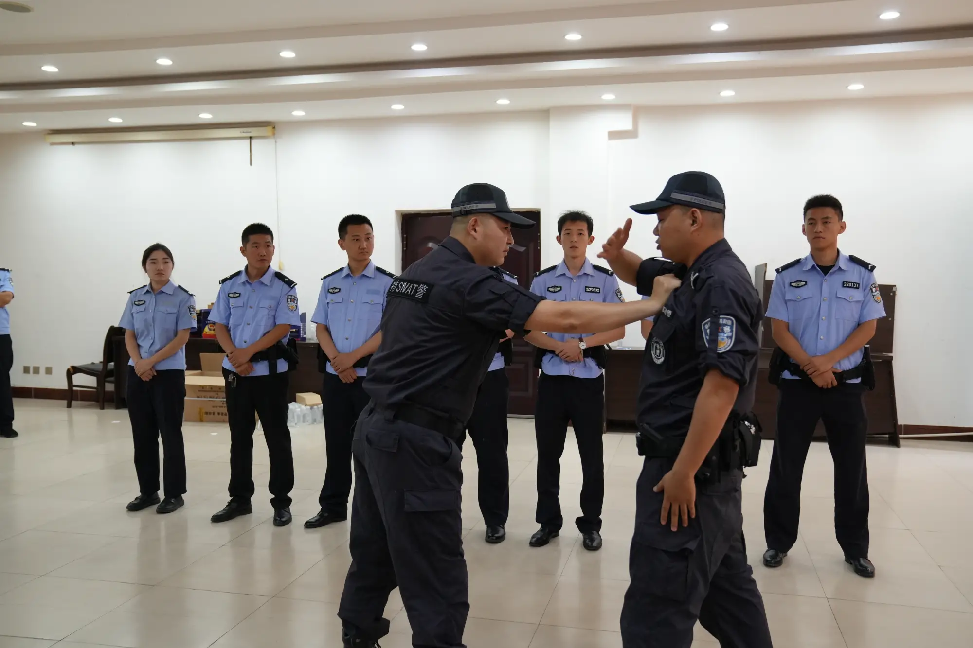 淬火铸忠诚 砺剑启新程—— 绥德县公安局开展新警岗前集中培训