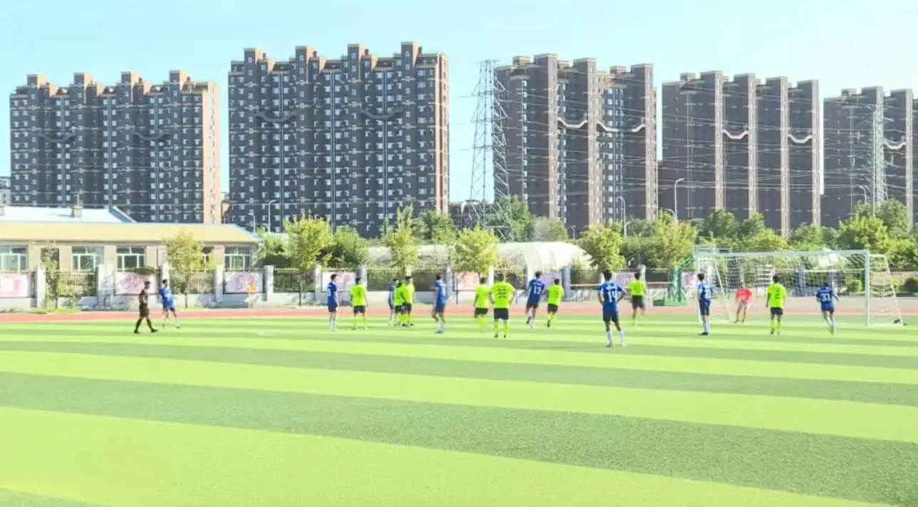“春城杯”足球联赛燃情开赛 德惠主场精彩绽放绿茵风采