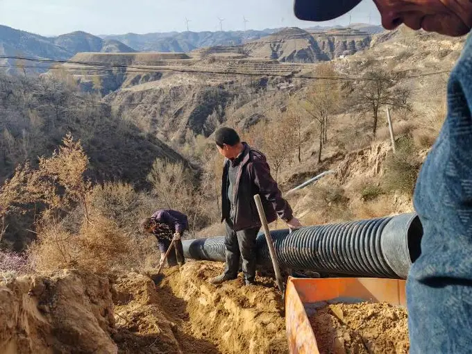 中国联通靖边分公司精准施策帮扶靖边刘阳村 激活乡村振兴新动能注入央企力量