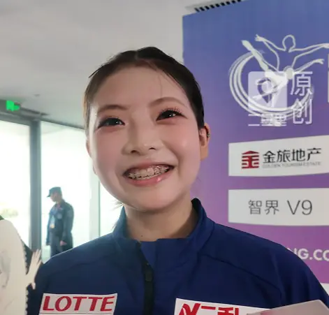 日本花滑选手柴山步西安赛后中文表白粉丝家人：“我爱你”！直呼西安so fun