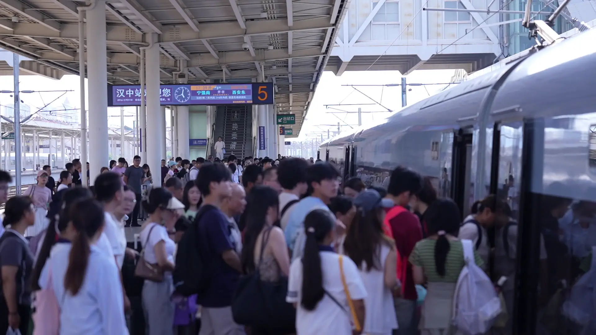 汉中车务段2026年暑期累计发送旅客242.96万人次