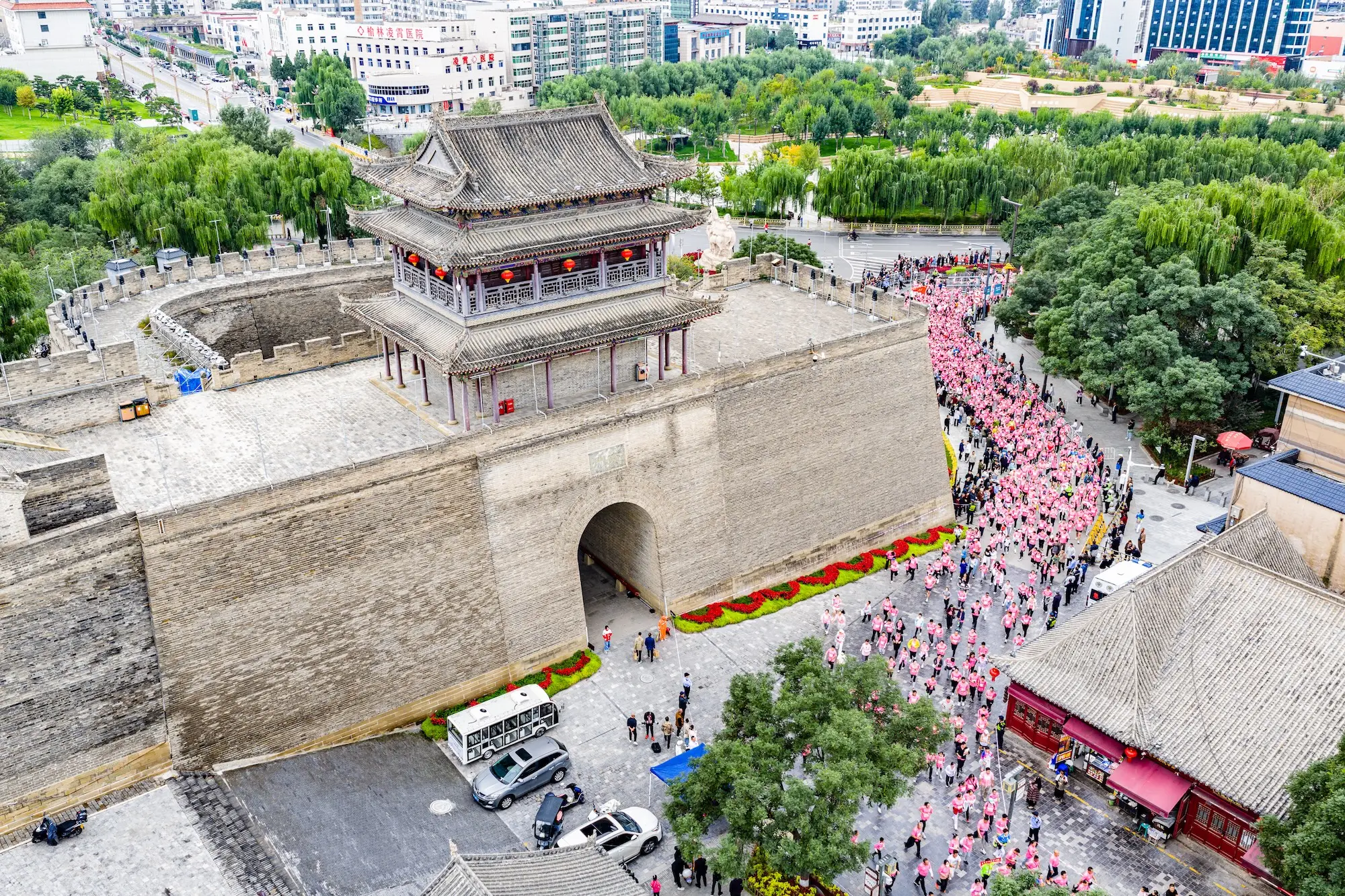 2026榆林马拉松9月26日鸣枪开跑，15000名选手将齐聚塞上古城
