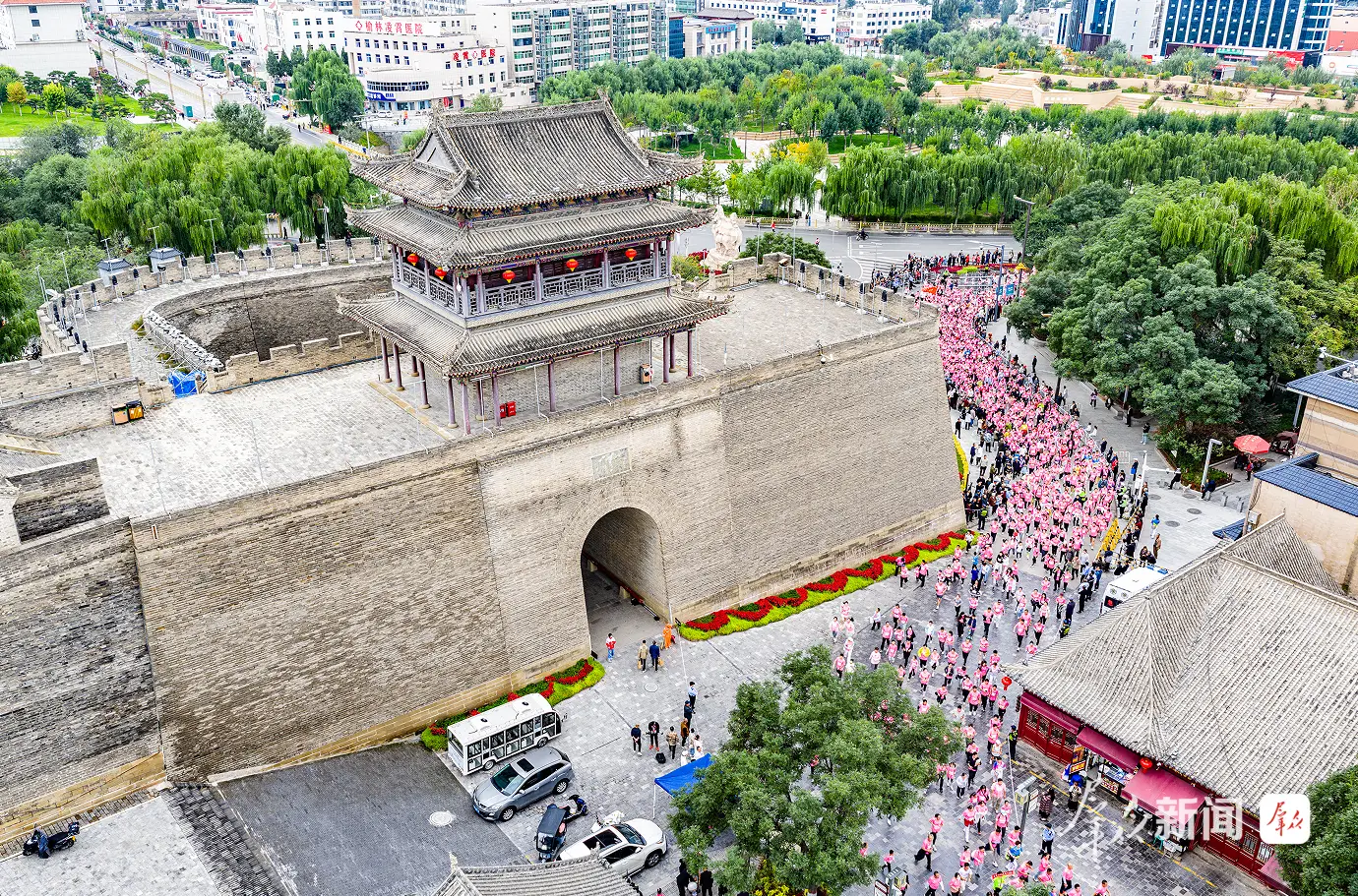 致全体市民的一封信｜2026宝源·金澜榆林马拉松，愿我们携手共赴塞上奔跑之约