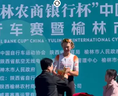 第五届沿黄观光路国际自行车赛佳县段冠军出炉 用时3小时12分32秒