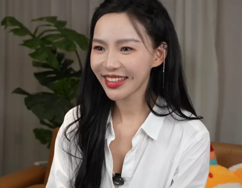 千万粉丝博主“小贝饿了”决定慢下来：助力身边人做账号，开首家螺蛳粉门店！