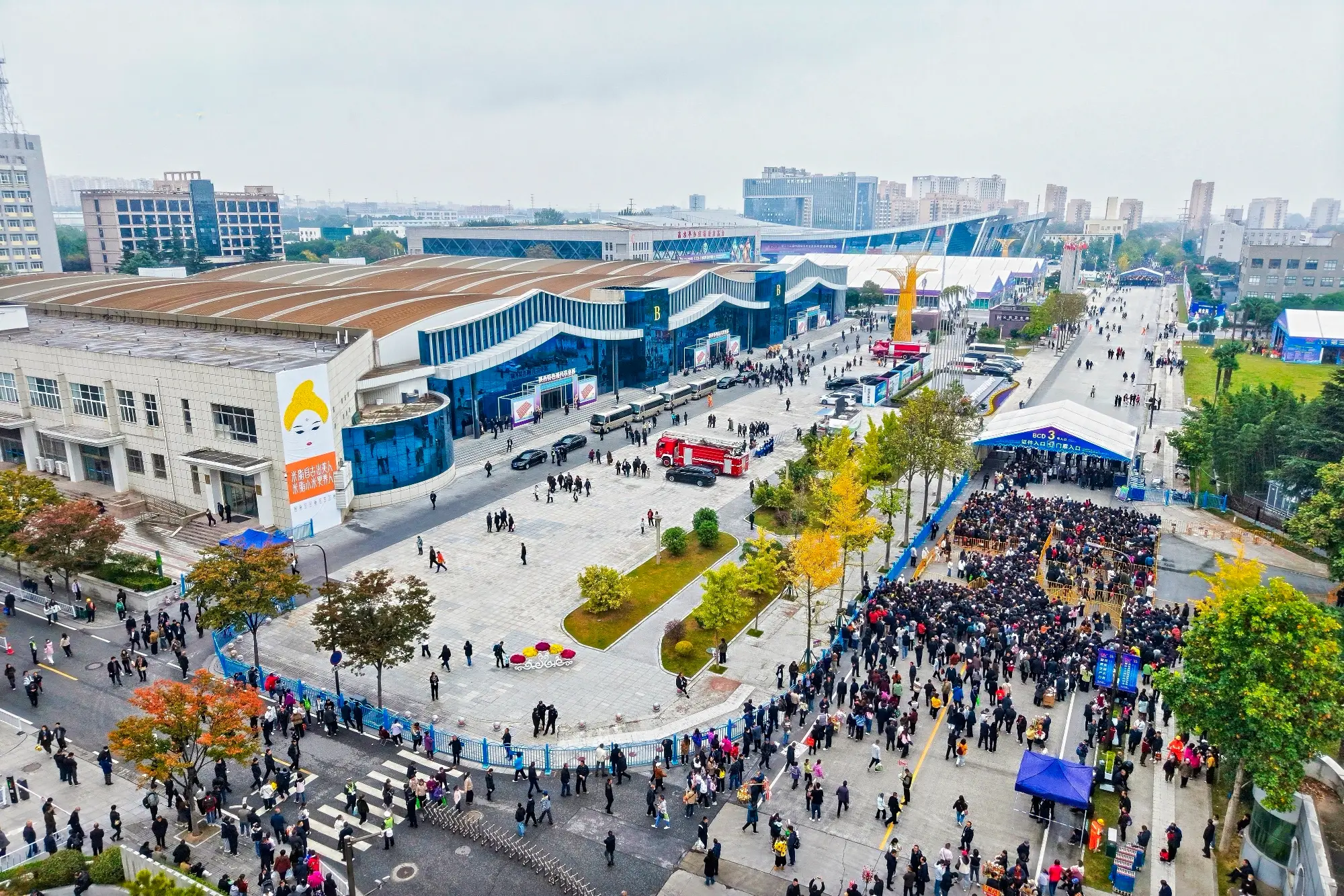 122万人次到会参观 签约总额329.3亿元——第33届杨凌农高会和2026上合组织农博会圆满落幕 